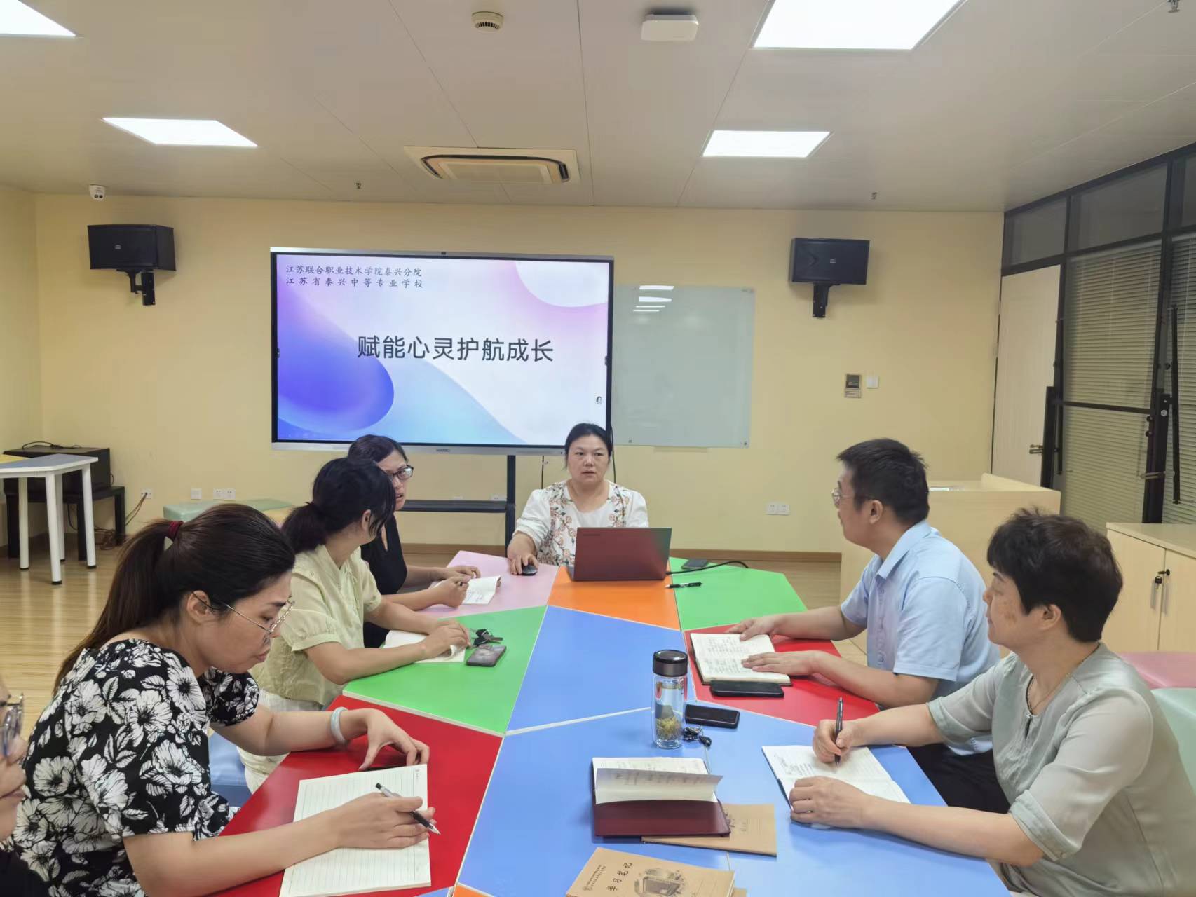 赋能心灵，护航成长——我校成功举办心理教师危机处理能力提升培训