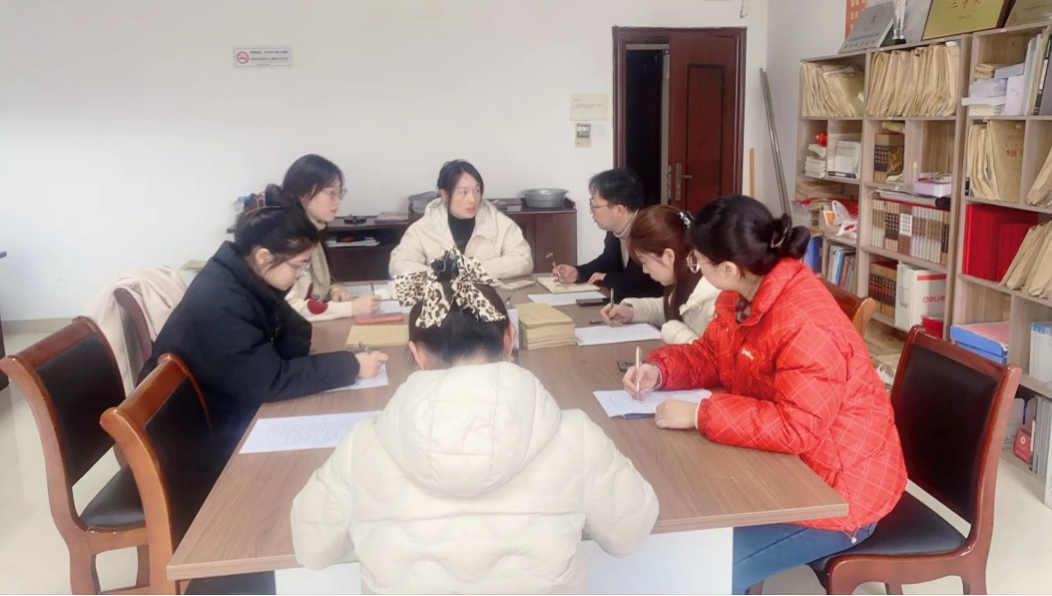 校团委召开工作例会